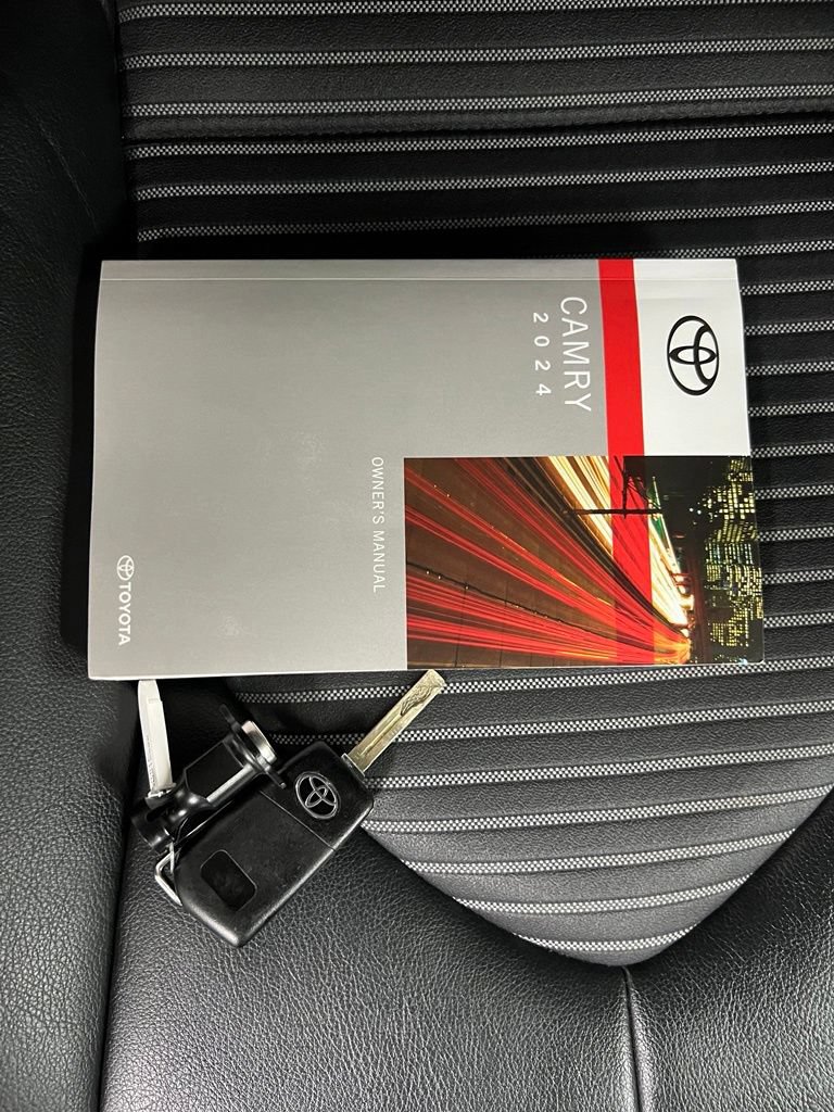 2024 Toyota Camry SE - Photo 35