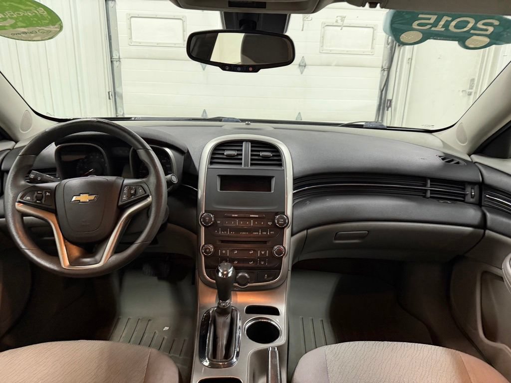 2015 Chevrolet Malibu 1LS - Photo 14