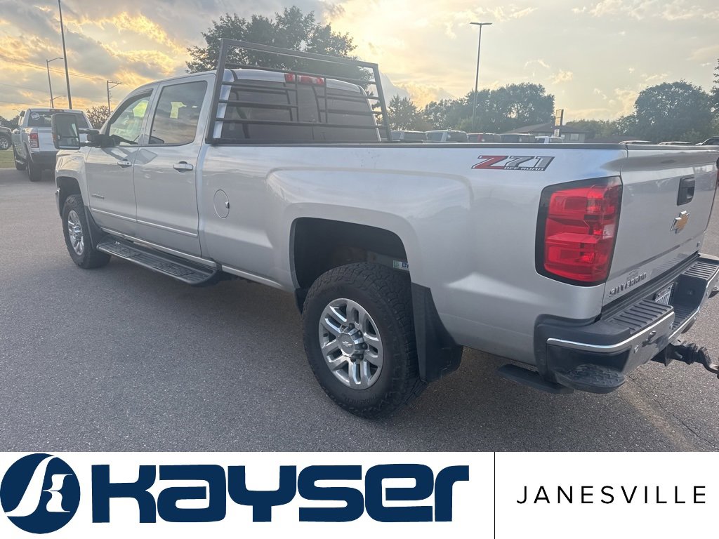 2019 Chevrolet Silverado 2500HD LT photo 4
