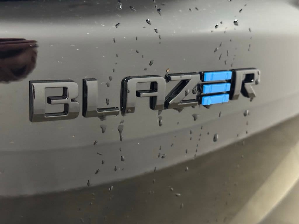 2025 Chevrolet Blazer EV RS - Photo 13