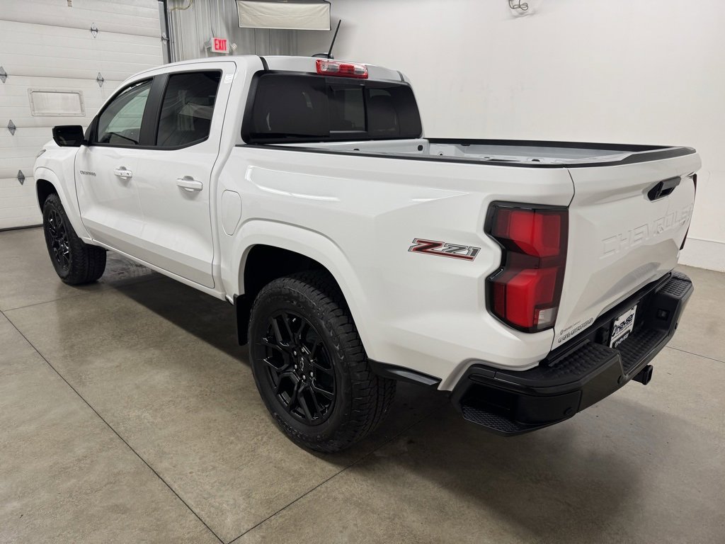 2026 Chevrolet Colorado Z71 photo 3