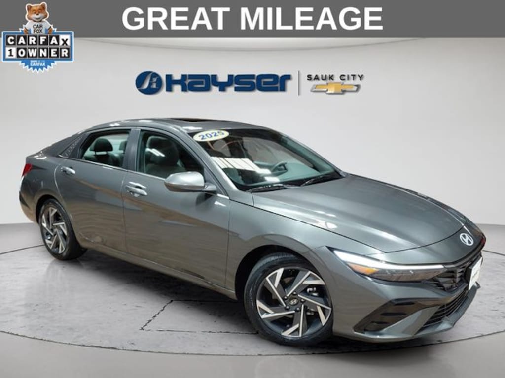Used 2025 Hyundai Elantra SEL Convenience Sedan