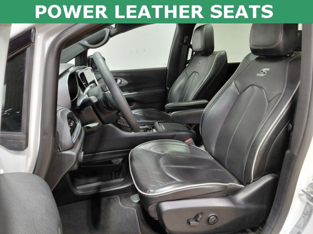 Used 2025 Chrysler Pacifica Limited Minivan/Van