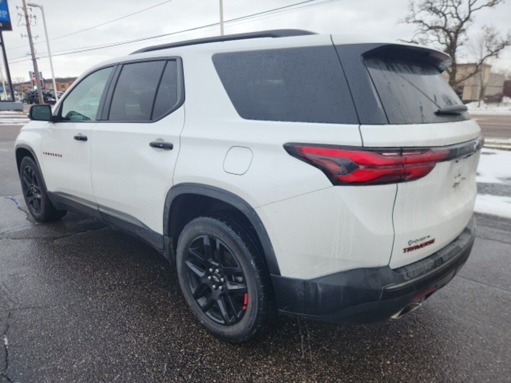 Used 2023 Chevrolet Traverse Premier SUV