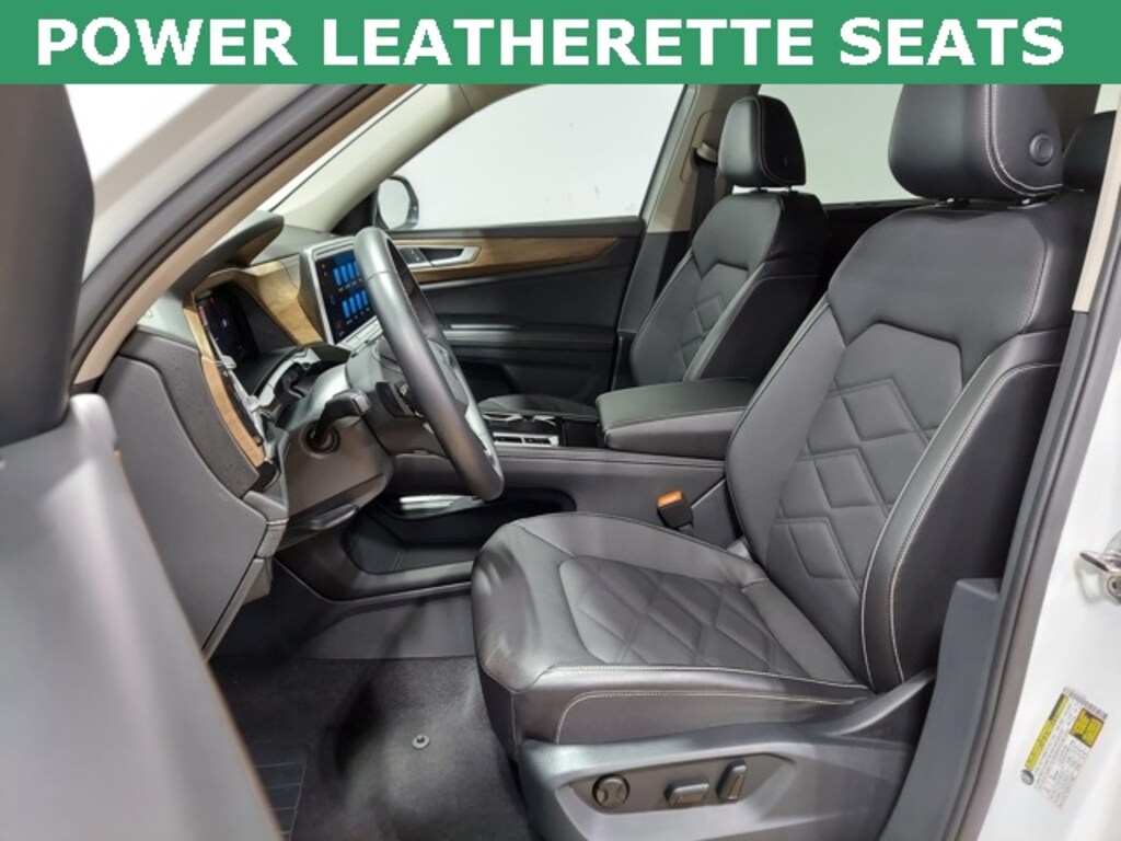 Used 2025 Volkswagen Atlas 2.0T SE w/Technology SUV