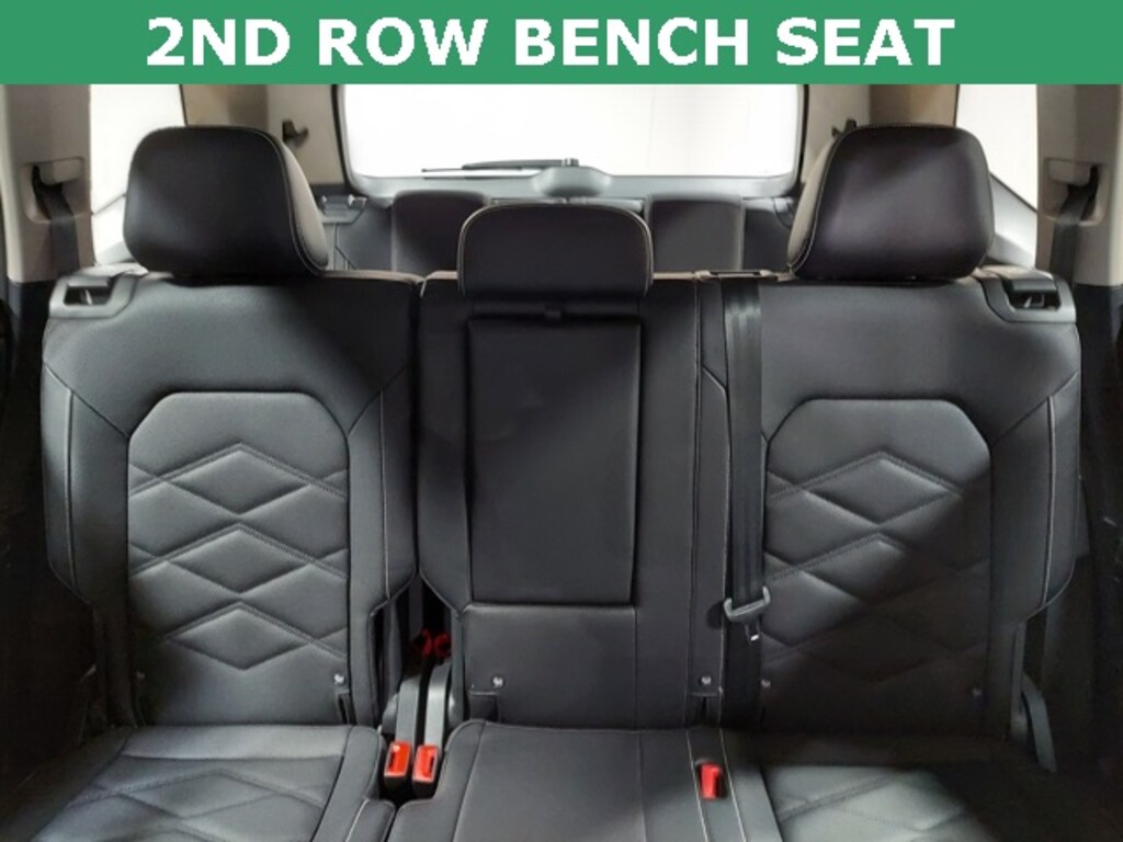 Used 2025 Volkswagen Atlas 2.0T SE w/Technology SUV