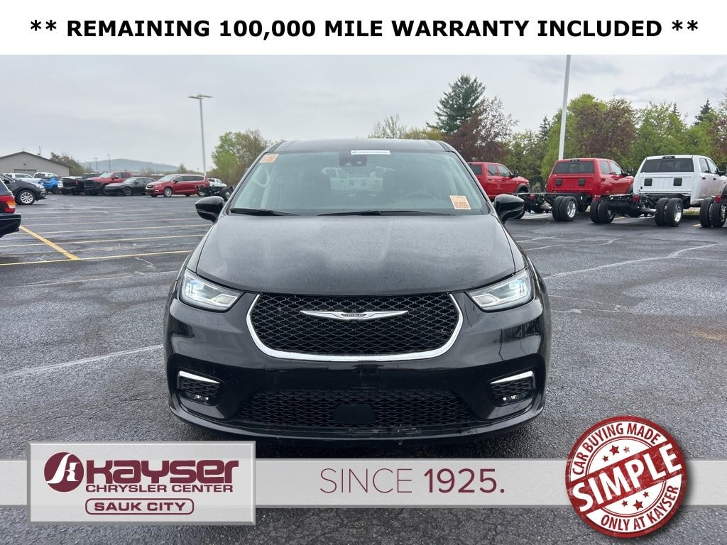 Used 2024 Chrysler Pacifica Touring L Van Passenger Van
