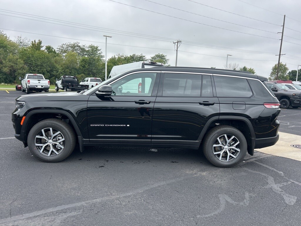2025 Jeep Grand Cherokee Limited photo 4