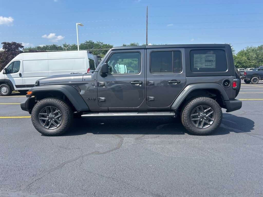 2025 Jeep Wrangler Unlimited Sport S photo 4