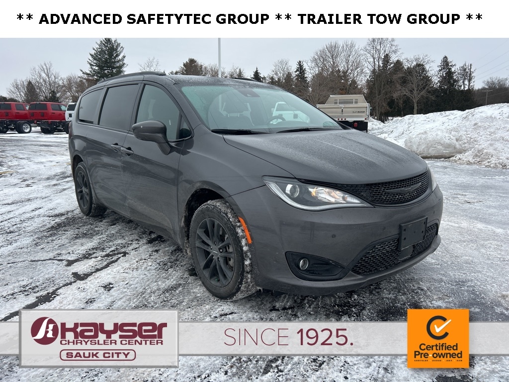 2020 Chrysler Pacifica AWD LAUNCH EDITION's photo