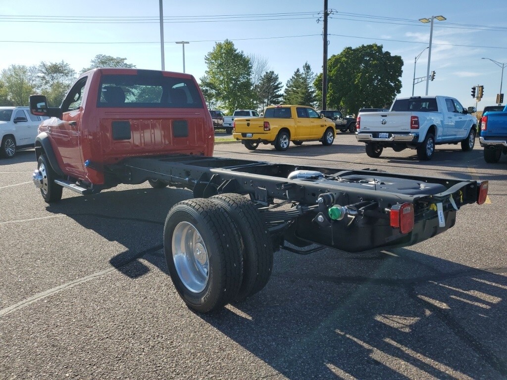 2024 Ram 5500 Tradesman photo 4