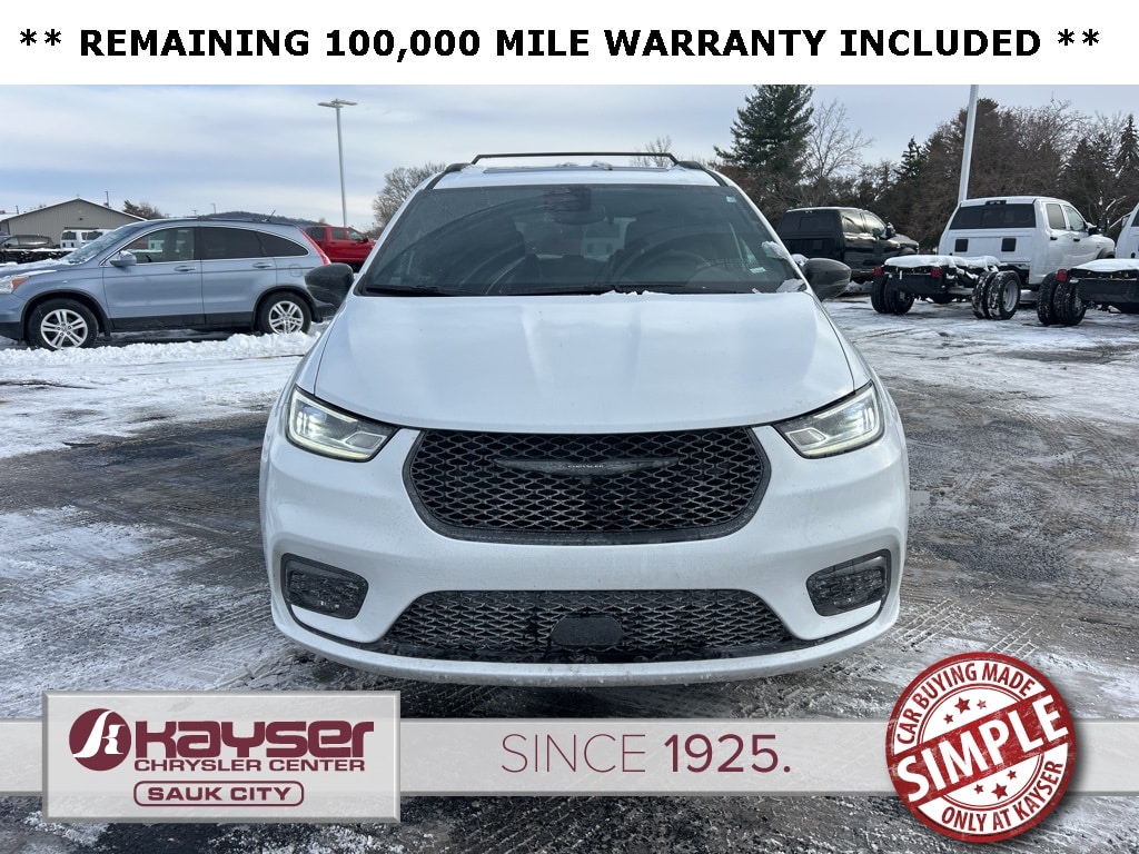 Used 2025 Chrysler Pacifica Limited Van Passenger Van
