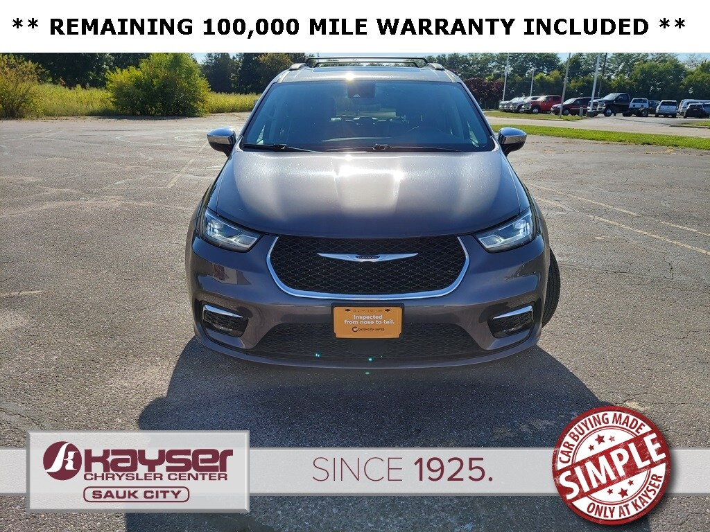 2023 Chrysler Pacifica Limited photo 2