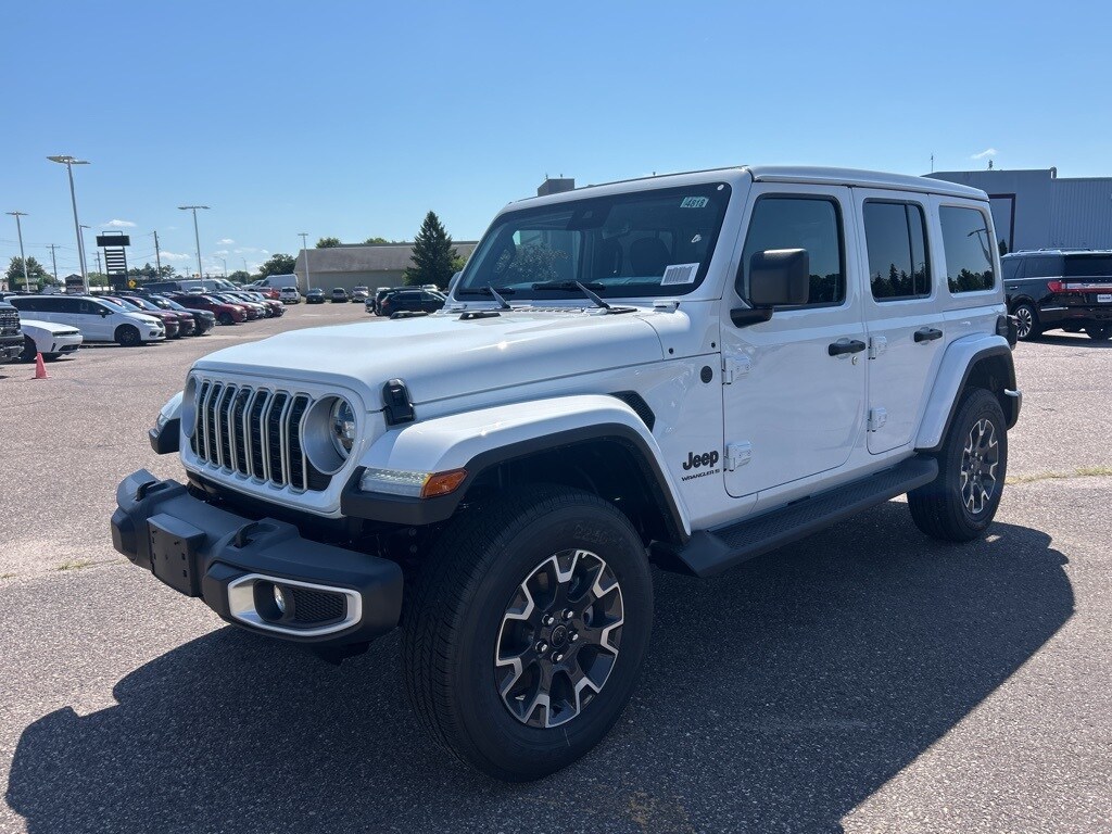 2025 Jeep Wrangler Unlimited Sahara photo 3