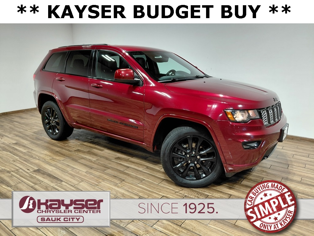 2017 Jeep Grand Cherokee Altitude's photo