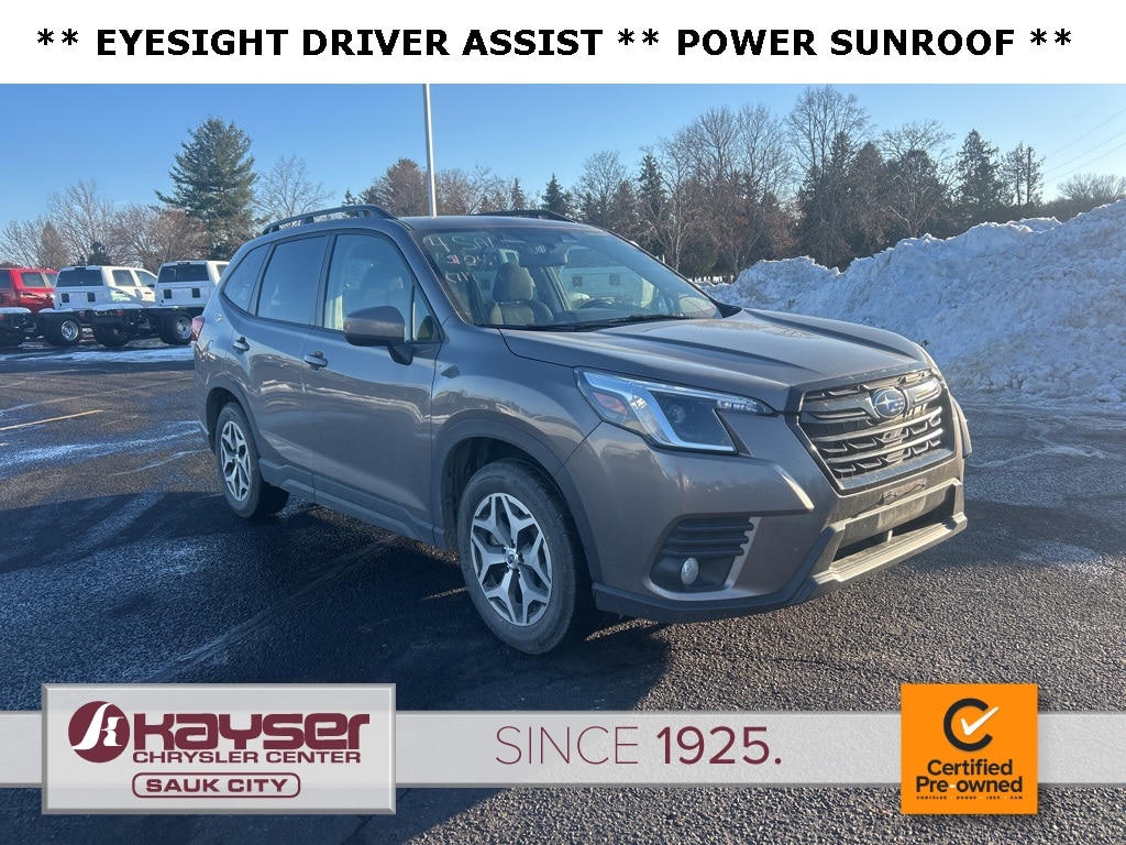 2022 Subaru Forester Premium's photo