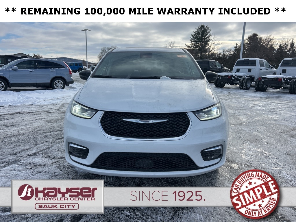 Used 2024 Chrysler Pacifica Limited Van Passenger Van