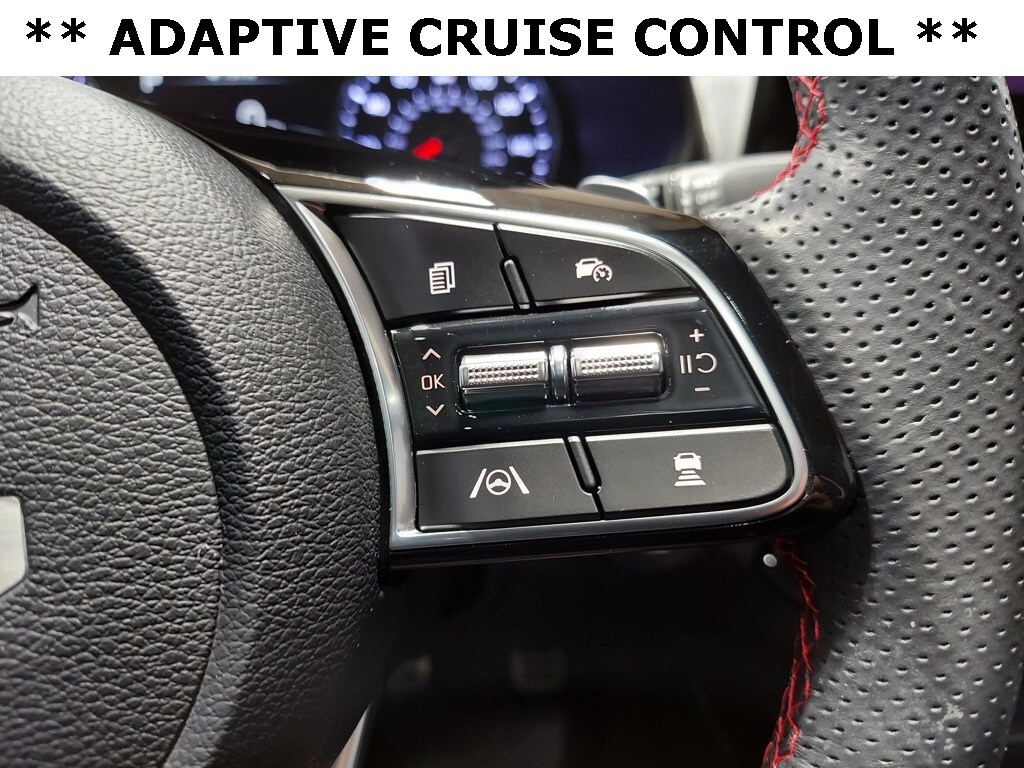 2023 Kia Forte GT photo 2