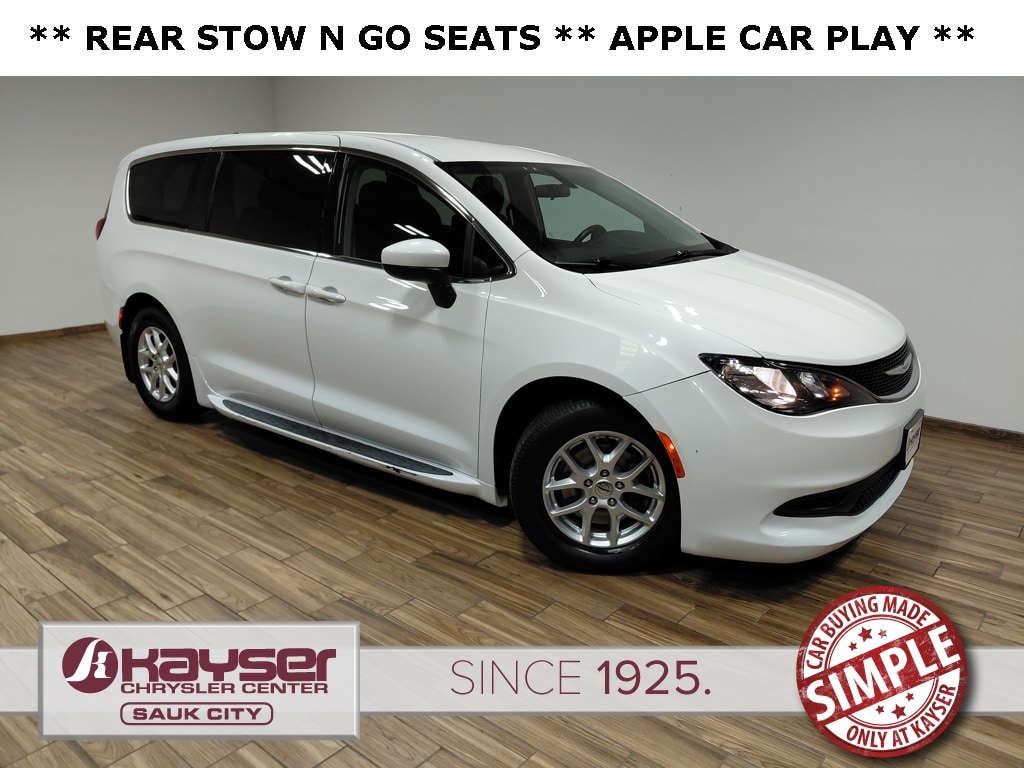 2021 Chrysler Voyager LX