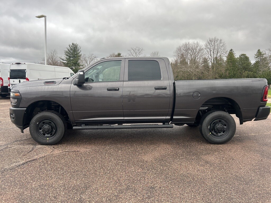 2025 Ram 2500 Tradesman photo 4