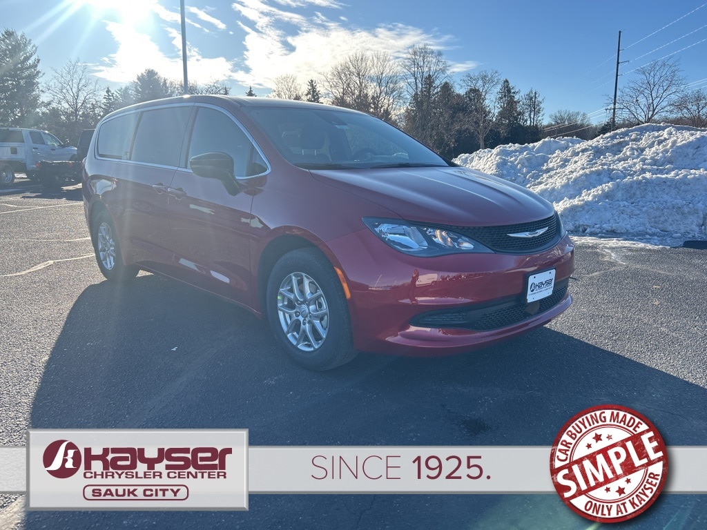 2026 Chrysler Voyager LX's photo