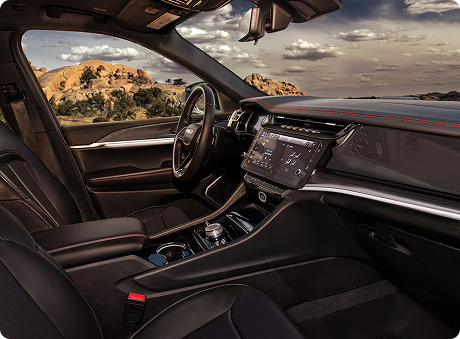 Grand Cherokee Gallery 3