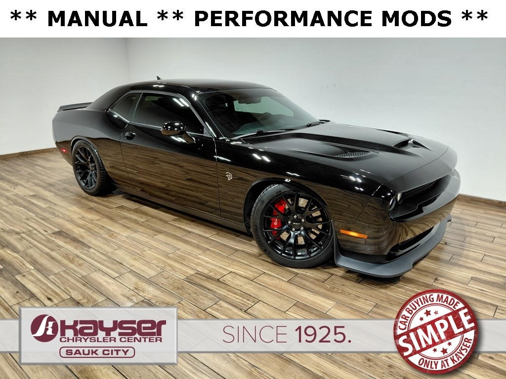 2015 Dodge Challenger SRT's photo