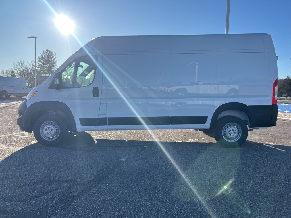 2025 Ram ProMaster 2500 photo 4