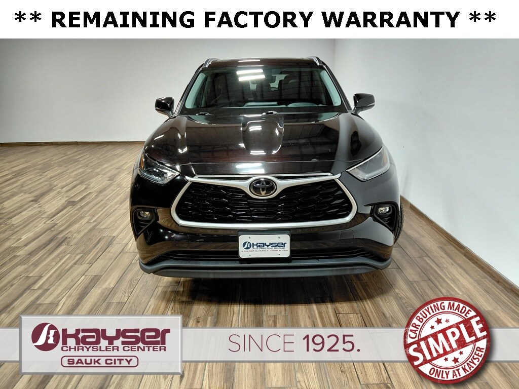 2021 Toyota Highlander XLE photo 2