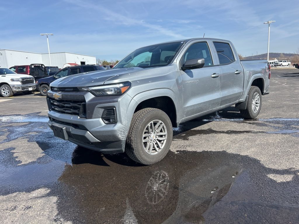 Used 2025 Chevrolet Colorado LT Truck Crew Cab