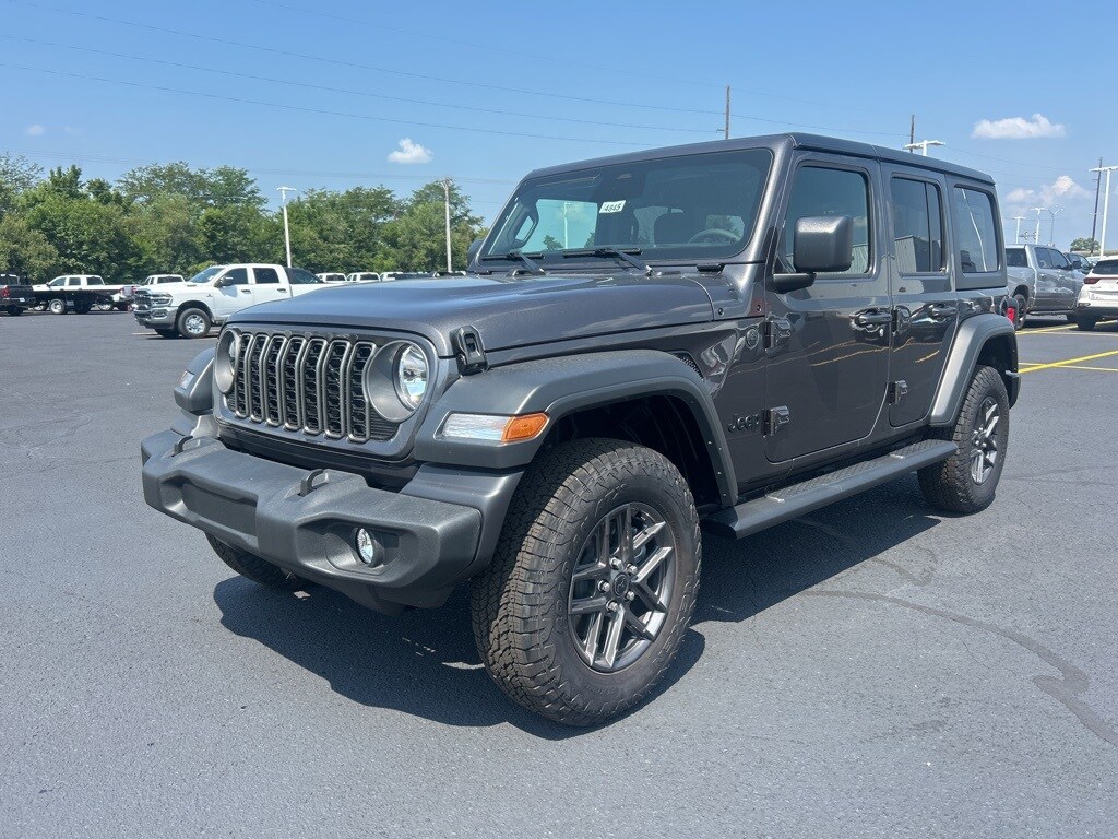2025 Jeep Wrangler Unlimited Sport S photo 3