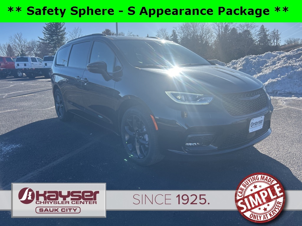 2026 Chrysler Pacifica Select's photo