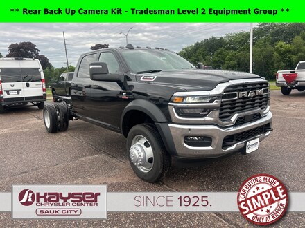 2025 Ram 5500 Chassis Cab TRADESMAN  CREW  4X4 60' CA Pickup