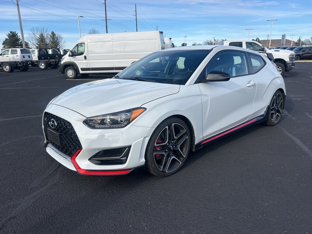 2020 Hyundai Veloster N photo 3