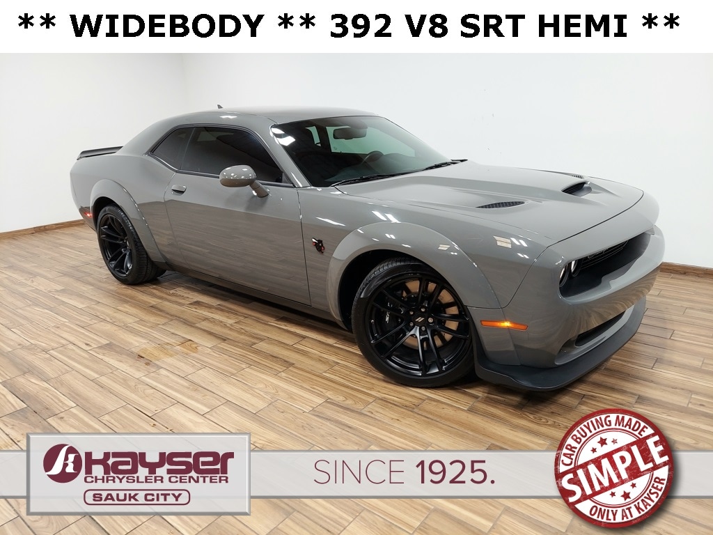 2023 Dodge Challenger R/T's photo