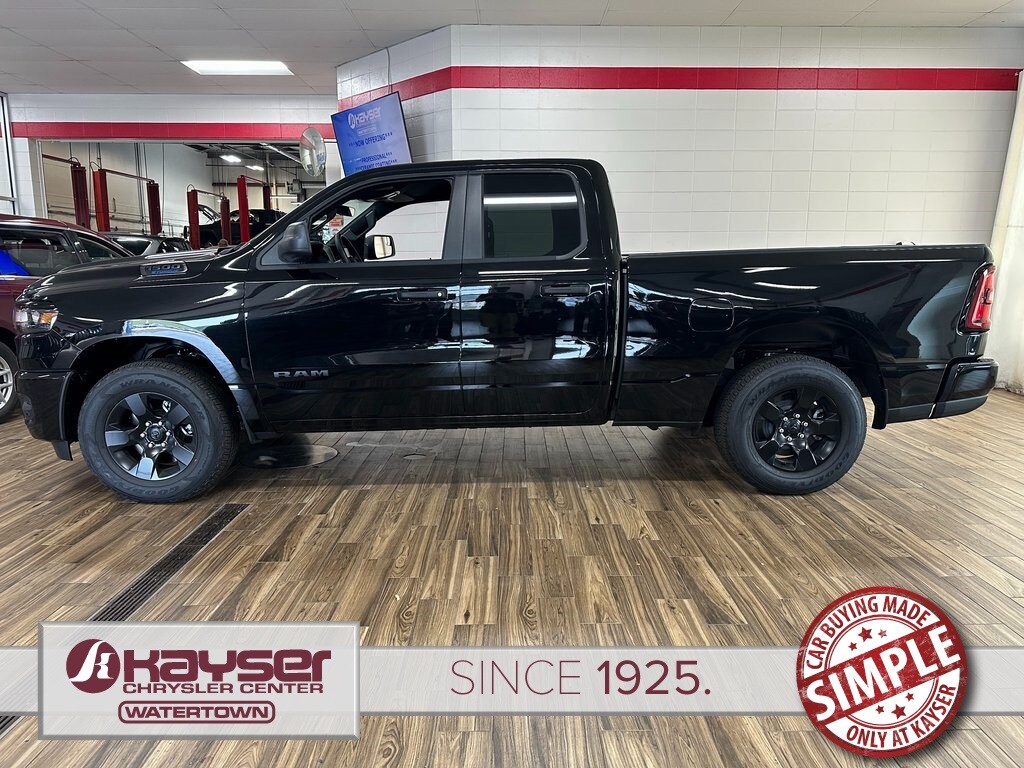 2025 Ram 1500 Tradesman photo 2