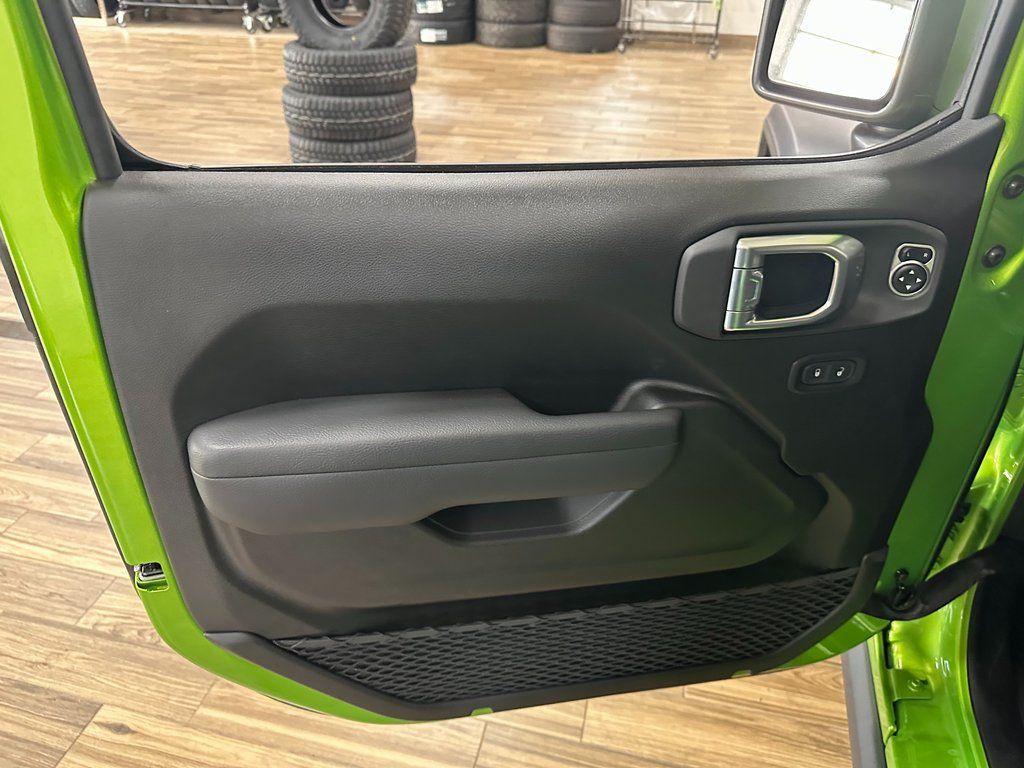 2026 Jeep Wrangler 2-Door Willys - Photo 9