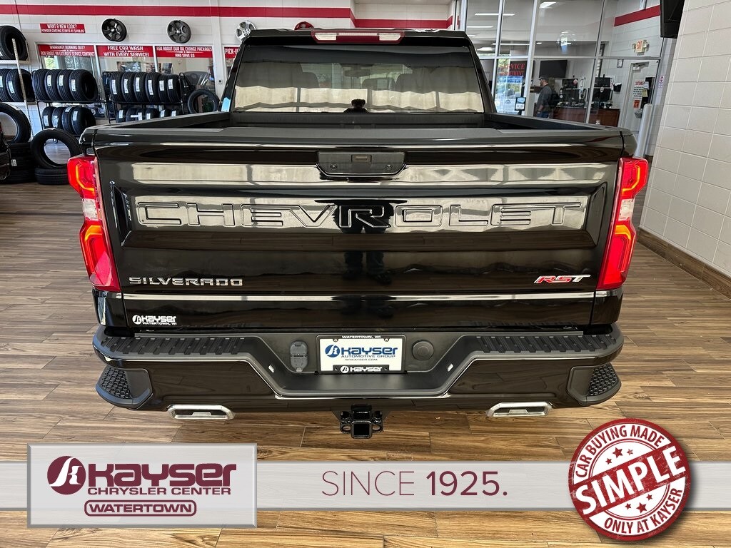 2021 Chevrolet Silverado 1500 RST photo 4