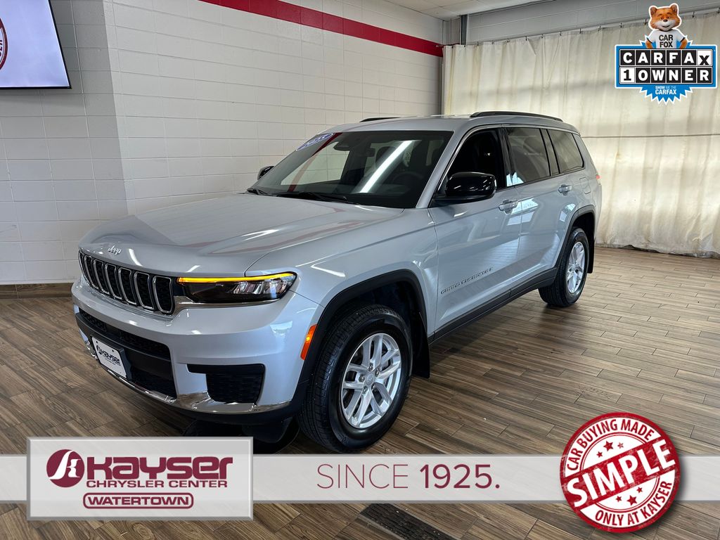 2025 Jeep Grand Cherokee L Laredo 4x4's photo