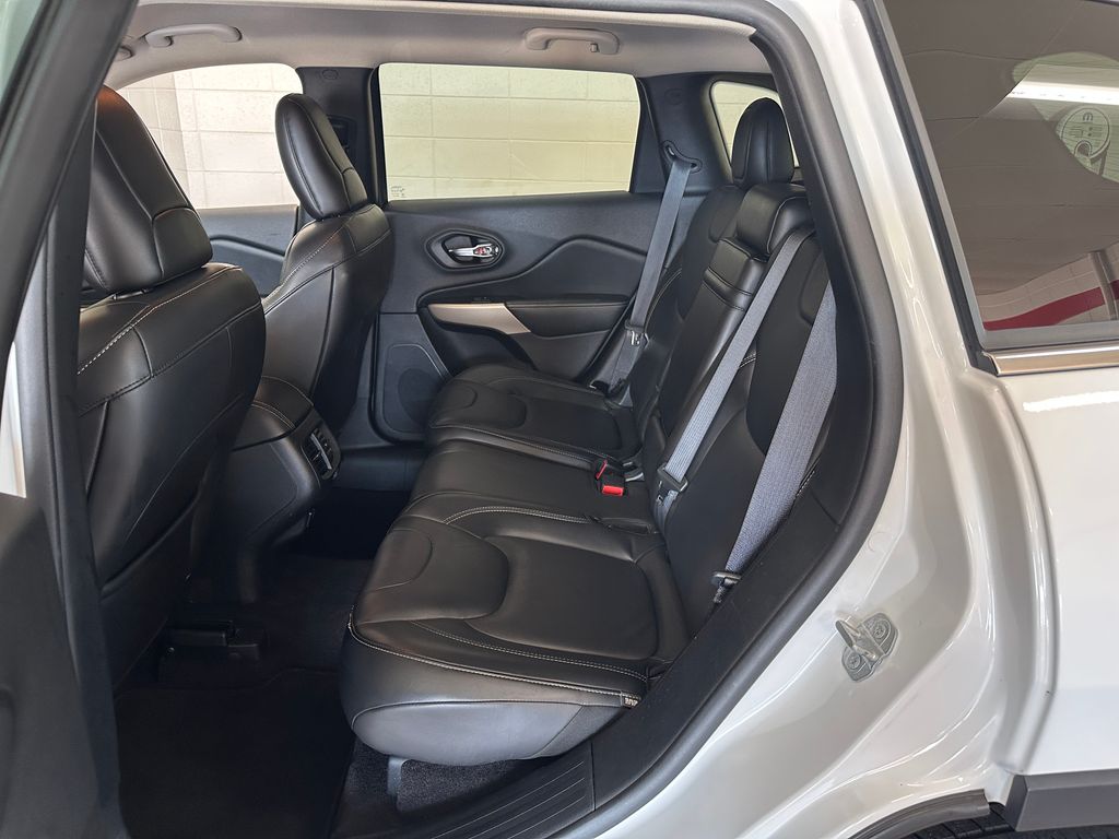 Photo 30