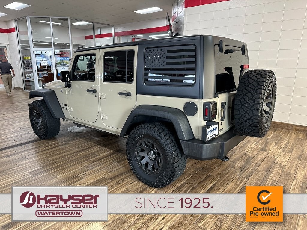 2017 Jeep Wrangler Unlimited Sport photo 3