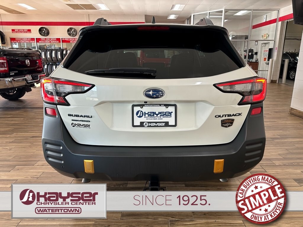 2022 Subaru Outback Wilderness photo 3