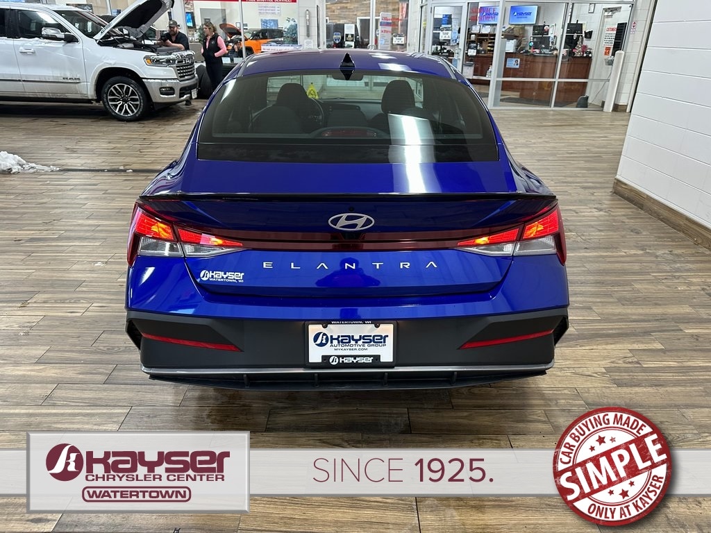 Used 2025 Hyundai Elantra SEL Sport Sedan