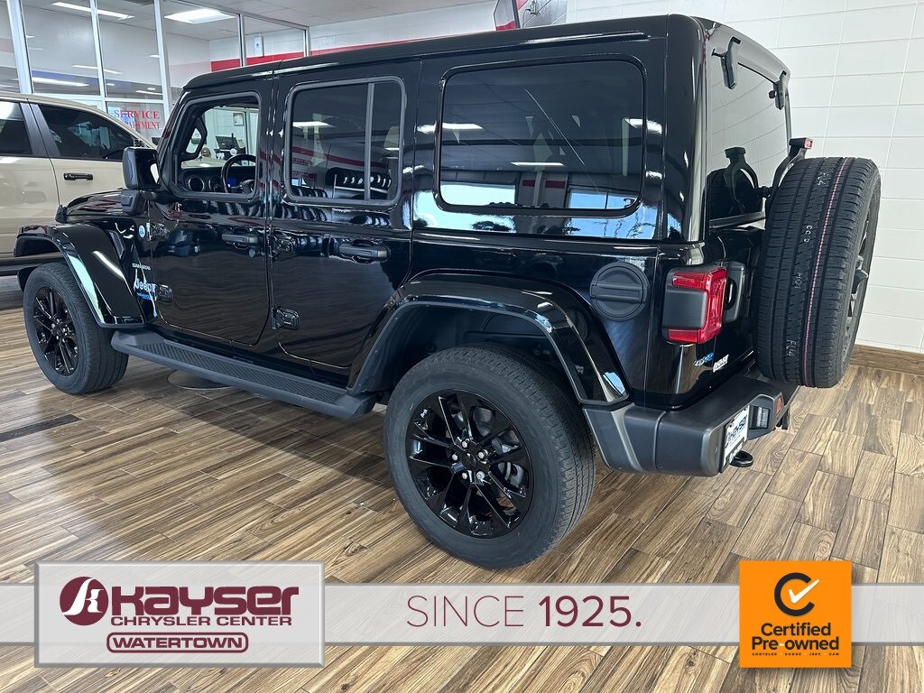 2021 Jeep Wrangler Unlimited Sahara 4xe photo 3