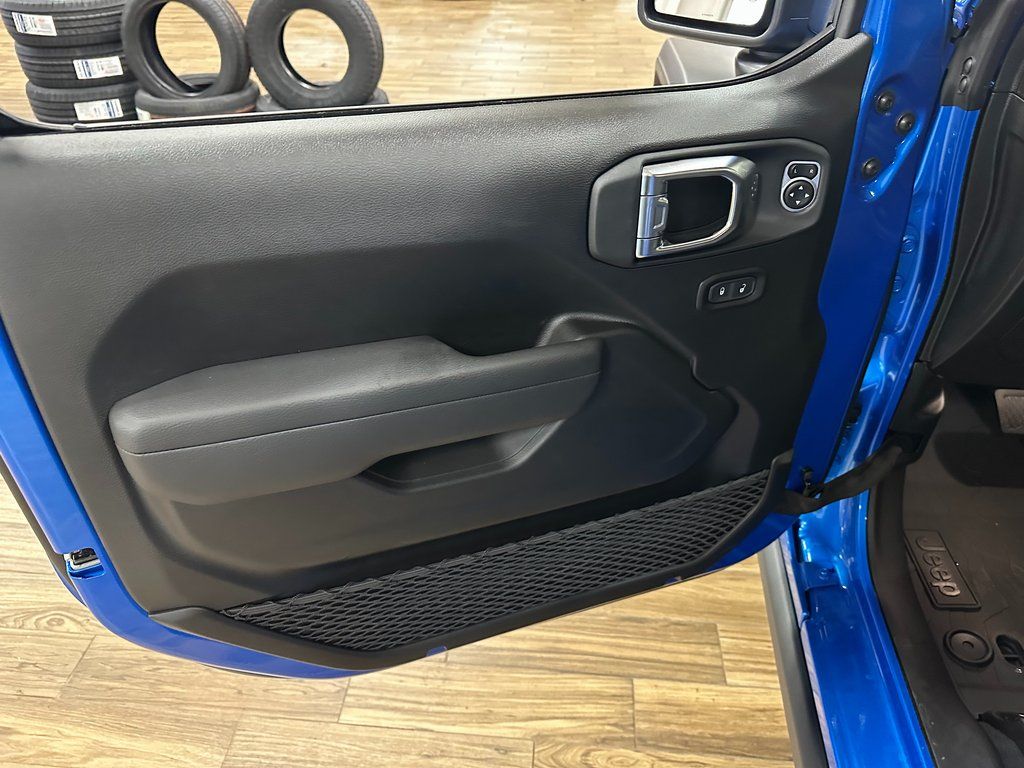 2026 Jeep Wrangler 4-Door Willys - Photo 10