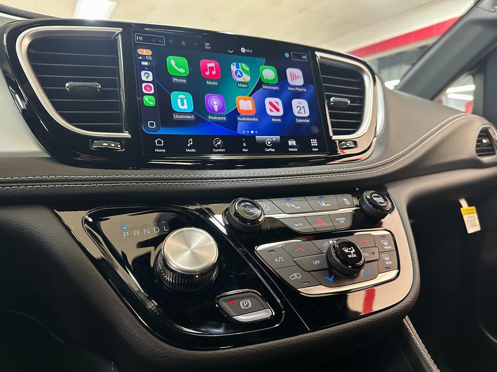 2026 Chrysler Pacifica Limited - Photo 25