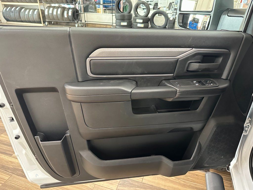 2026 RAM 2500 Tradesman - Photo 10