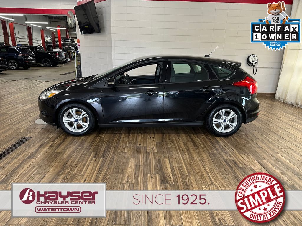 Used 2014 Ford Focus SE with VIN 1FADP3K25EL192802 for sale in Watertown, WI