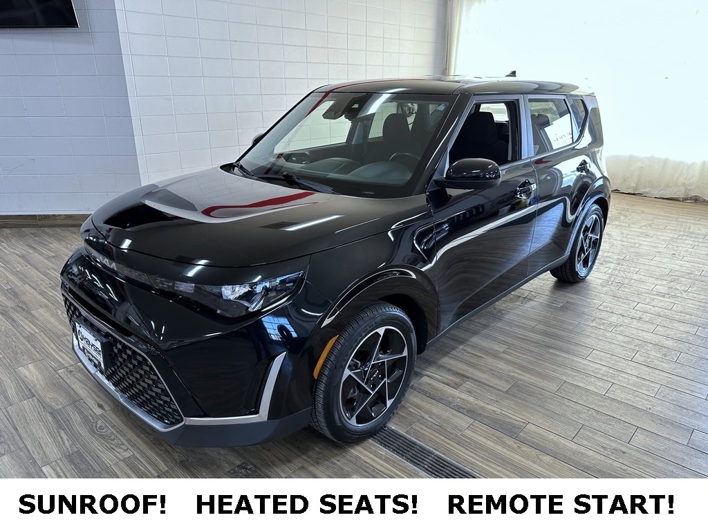 2023 Kia Soul EX's photo