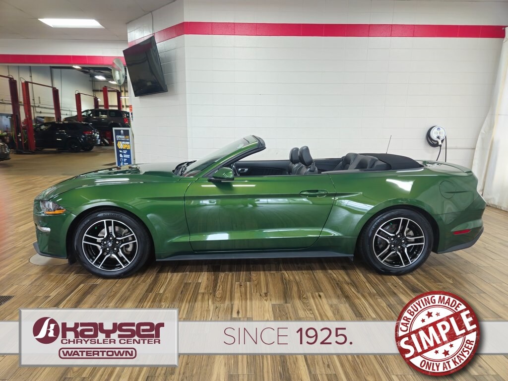 2023 Ford Mustang Convertible photo 2